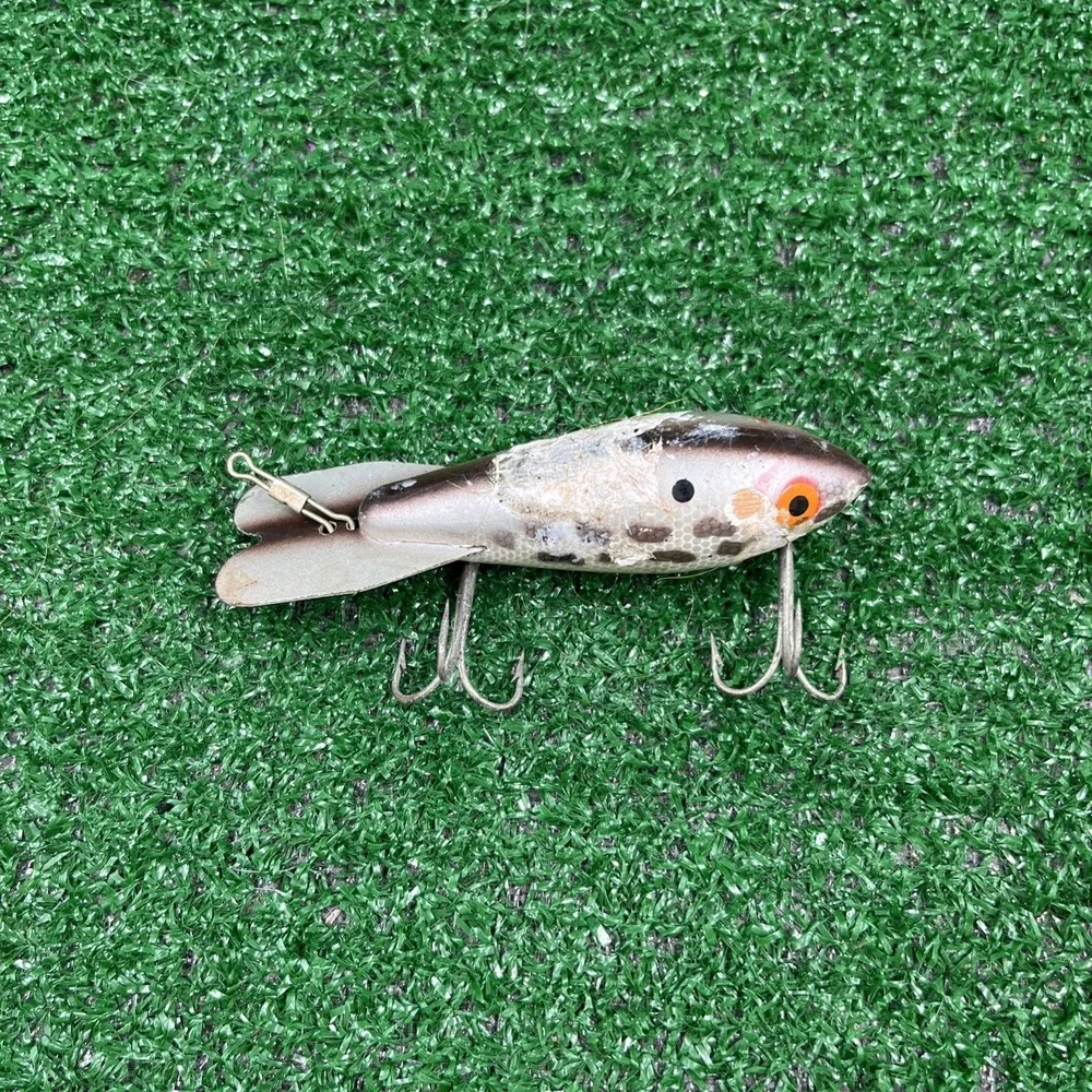 Vintage‎ Lot of 7 Fishing Lures Fred Arbogast Heddon Luxon & More See Pictures